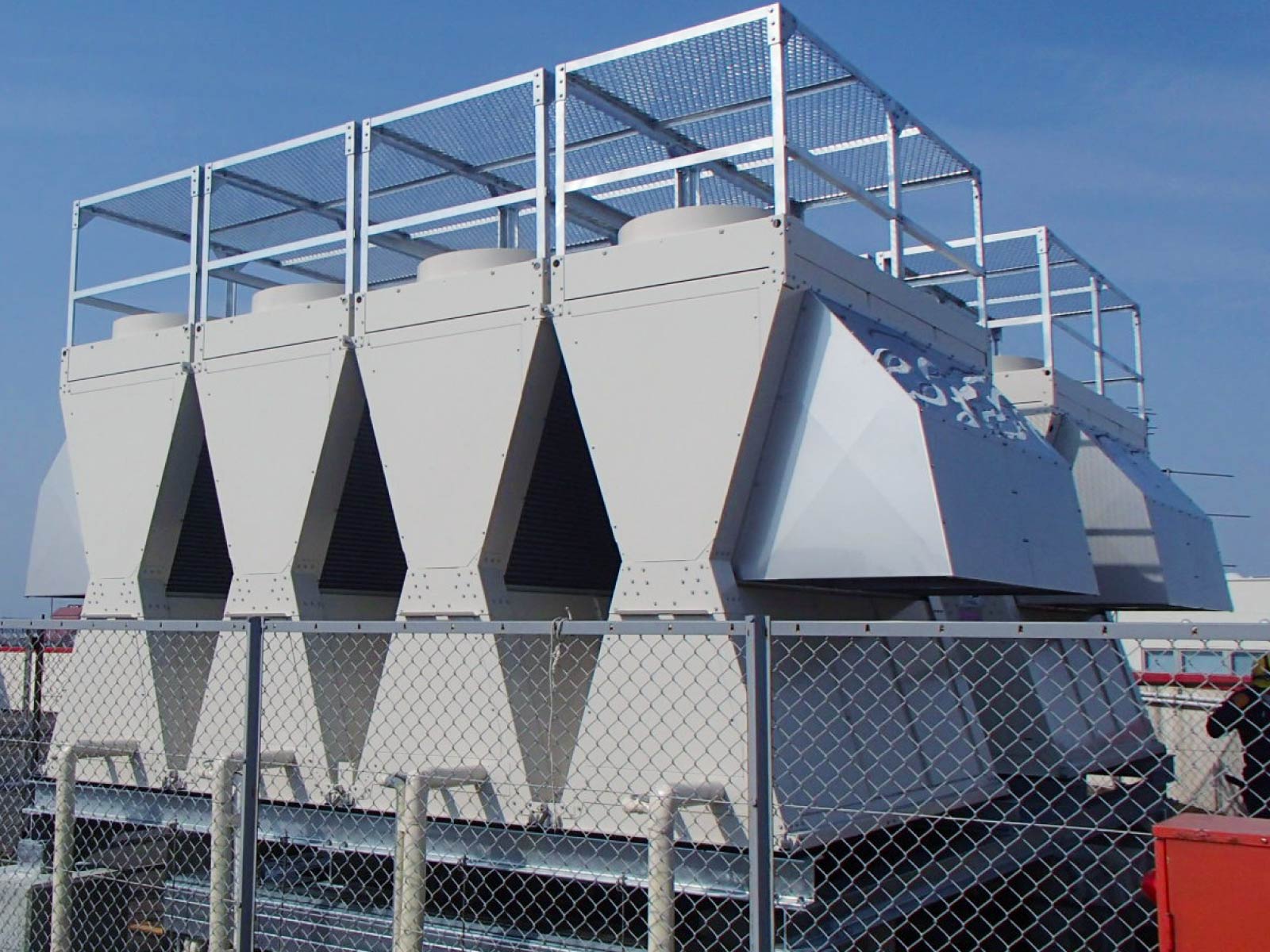 空調設備工事の現場写真